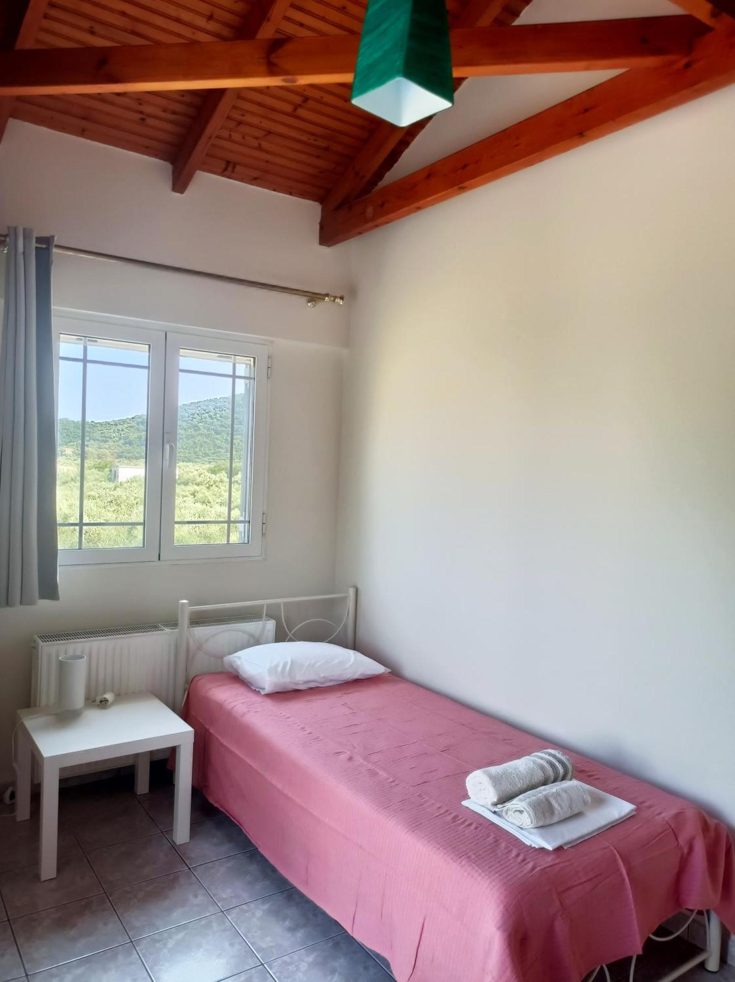 Zoi'S Hοuse.Vacation Home In Mani Near Vathi Beach ภายนอก รูปภาพ